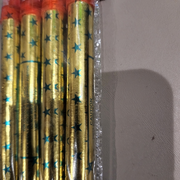 24 Birthday Candles Sparklers - Picture 10 of 13